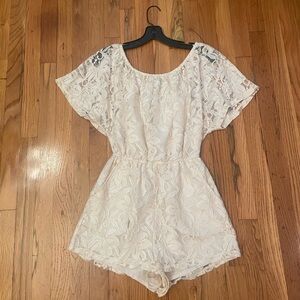 5-48 White Lace Romper New Size XS